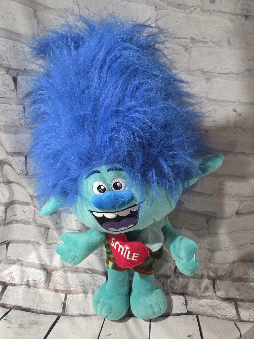 Trolls Valentine Door Greeter.  25 Inches